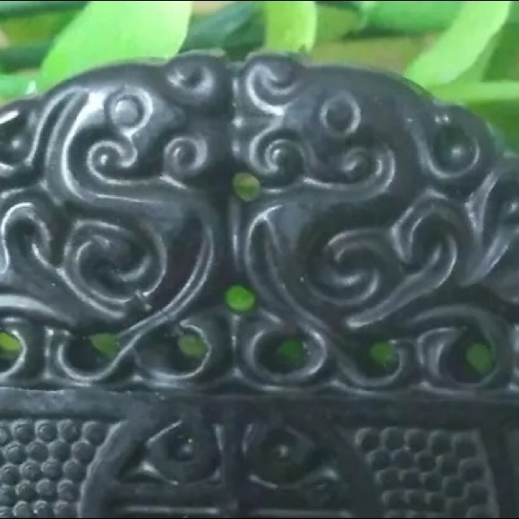 Real Jade “Nephrite”Half-Wall Pendant Feng Shui - Picture 3 of 16